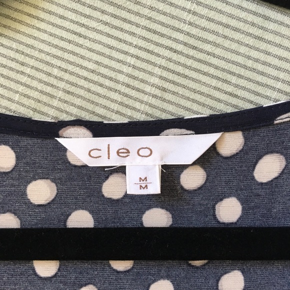 Cleo sleeveless top size Medium - Picture 4 of 4